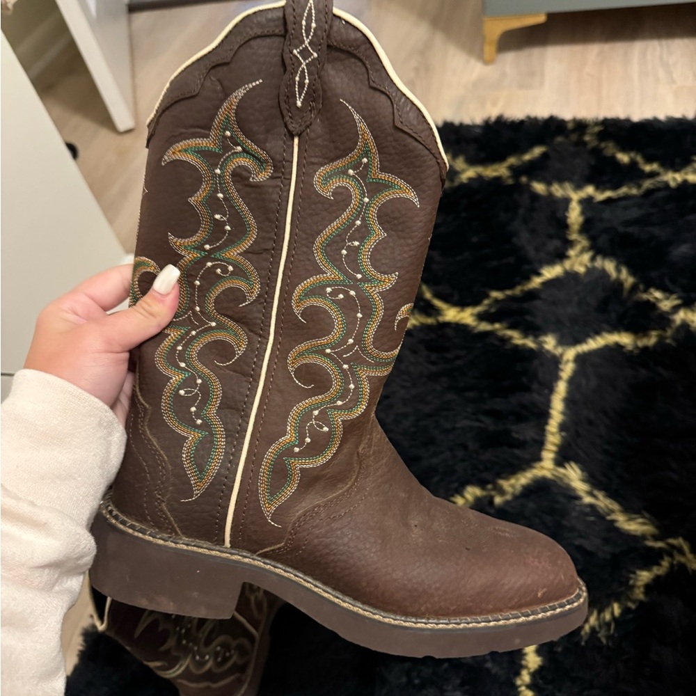 Brown Western Embroidered Boots